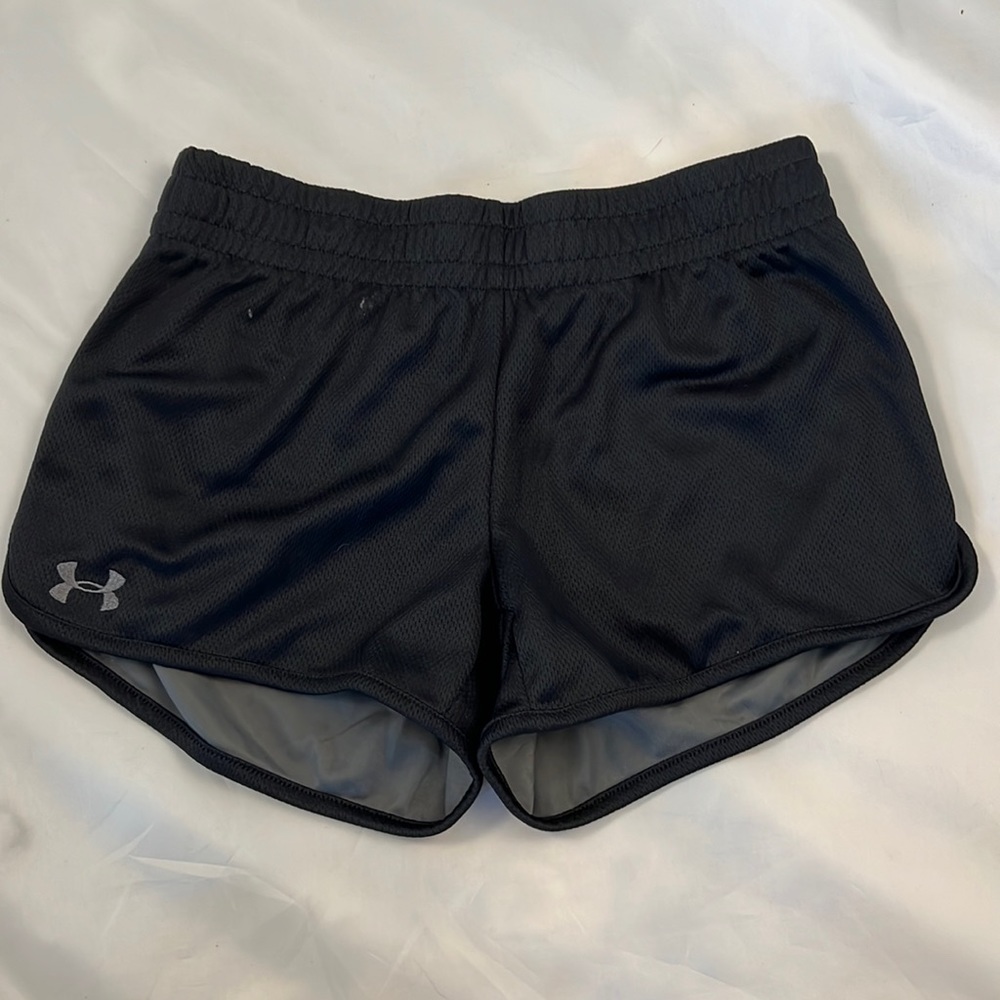 Black Semi- fitted hot gear UNDER ARMOUR athletic shorts SM/PP